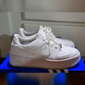 Nike Air Force 1 Sage Low